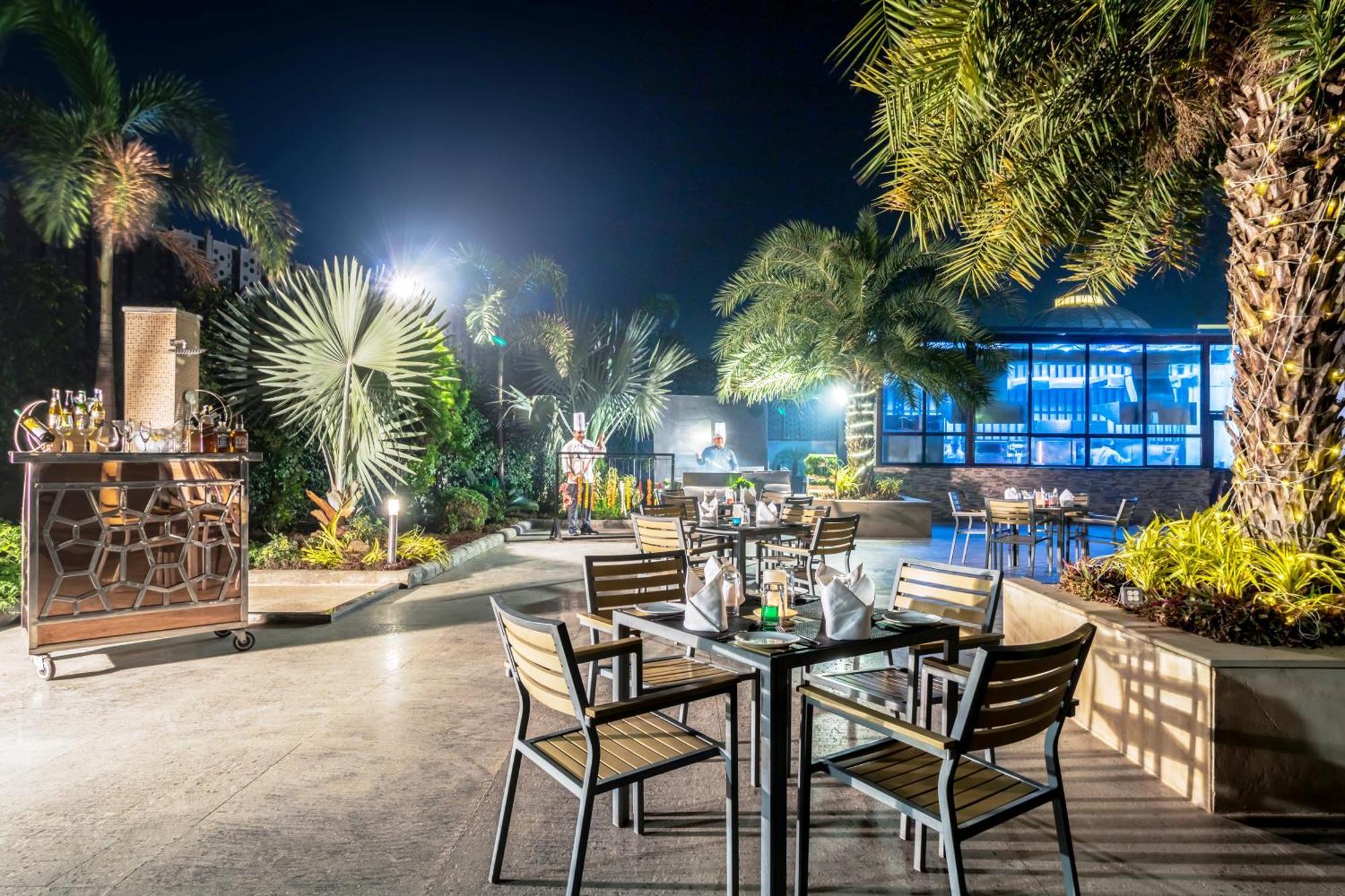 Golden Suites Gurgaon Inde Hotels Exterior photo