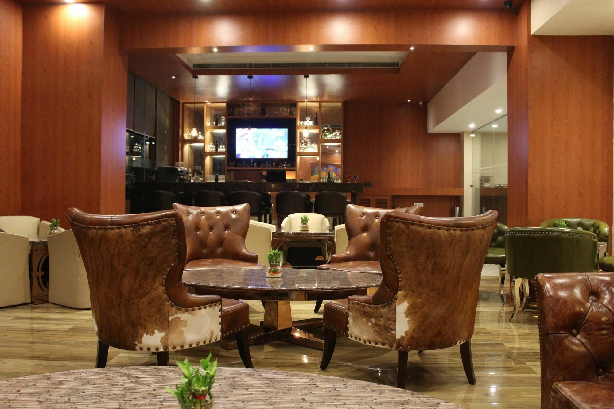 Golden Suites Gurgaon Inde Hotels Exterior photo